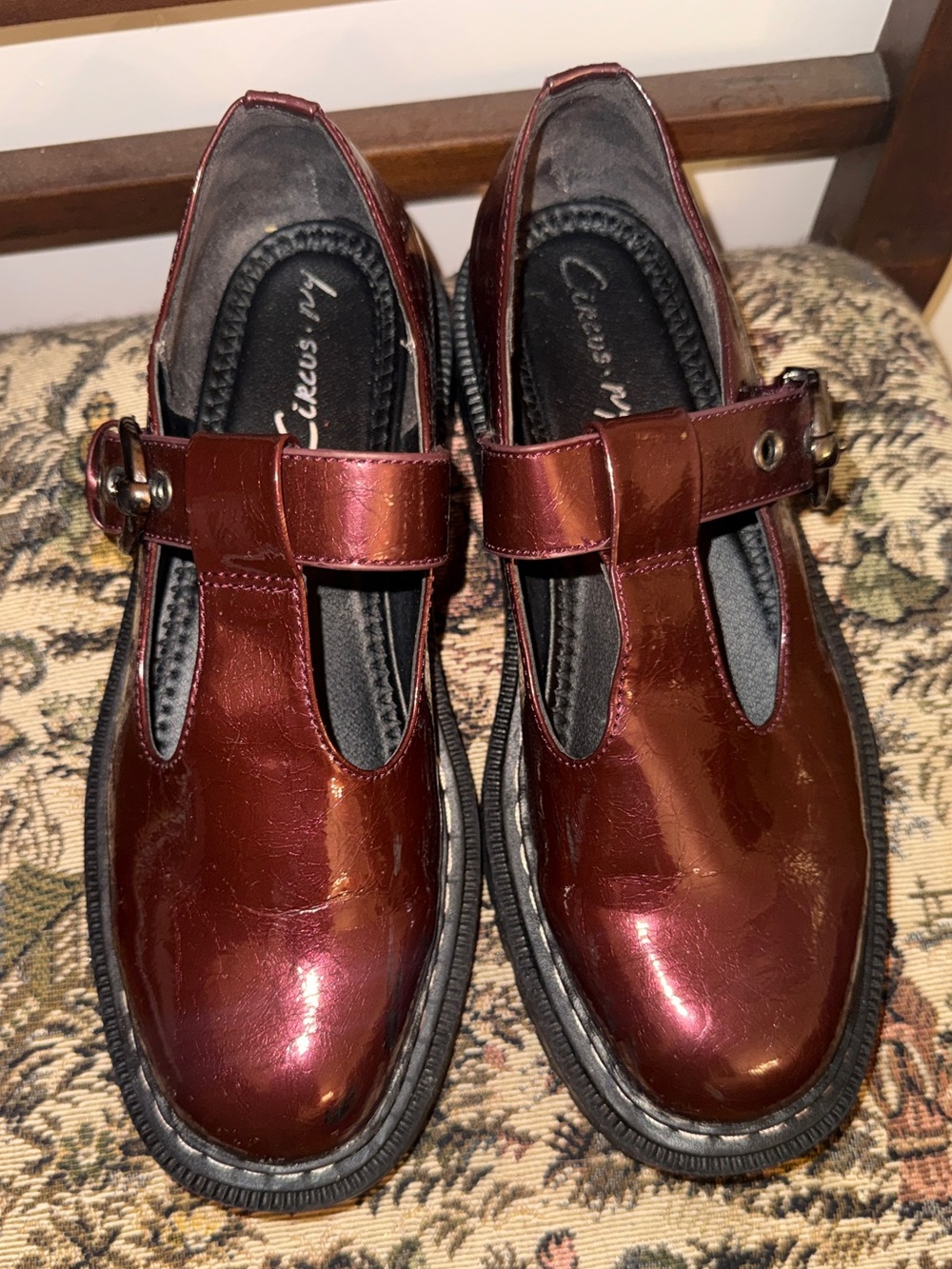 Circus by Sam Edelman Emelia Burgundy Patent Mary Jane Lug Sole Shoes Size 8 - Picture 8 of 12